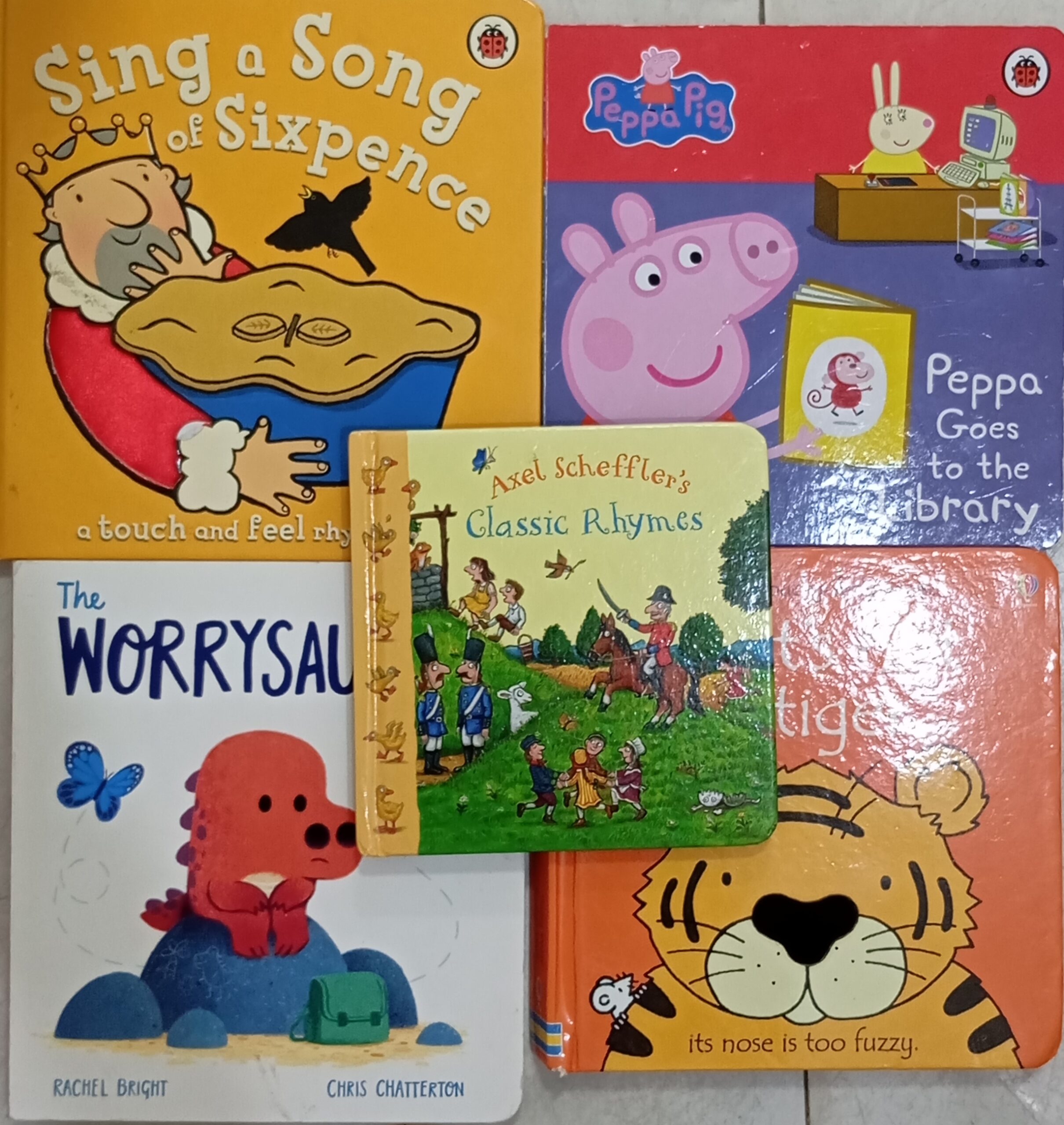 HOLIDAY BUNDLE 055: This bundle contains colourful board books for ages 0-8 with different sizes and amazing stories. It has a total of 20pcs and has free delivery to any location of your choice. This book is very good because it is difficult to tear.